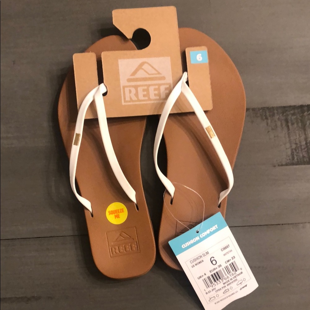 NWT Reef Flip Flops size 6